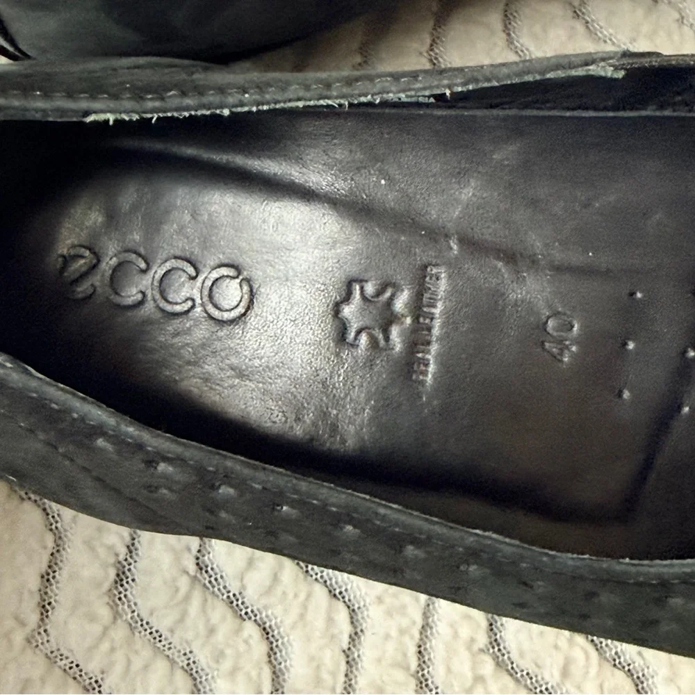 ECCO Felicia Black Perforated Suede Slip On Wedge Loafer Comfort Shoes Sz 40